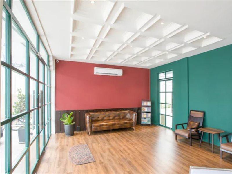 Hotel Earnest George Town